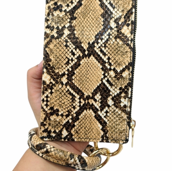 Animal Print Key Ring Bangle Wristlet - Picture 6 of 8